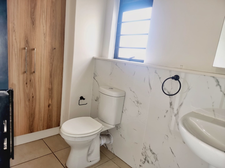 To Let 3 Bedroom Property for Rent in Sandown Western Cape
